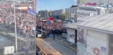Eminönü'nde insan yığını yaşandı! Toplu taşımanın ücretsiz olduğu bayramda...