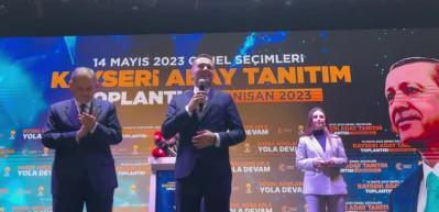 İYİ Parti'den istifa edip Ak Parti'ye katıldı