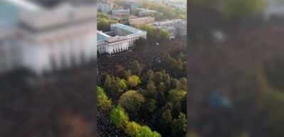 Kırgızistan'da Ramazan Bayram namazı kılındı