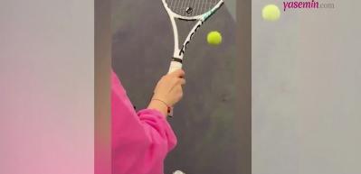 Fahriye Evcen'den oğlu Karan ile tenis şov!