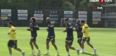 Fenerbah&ccedil;e'nin gen&ccedil; oyuncusu Emre Mor'a İtalya ve Almanya'dan talip var