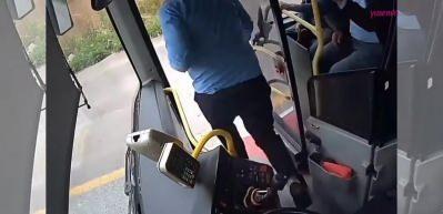 Kahraman şof&ouml;r kazayı işte b&ouml;yle engelledi! Sosyal medyada viral oldu