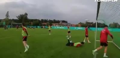 Şenol G&uuml;neş bombayı patladı! Yıldız ismi ikna etti