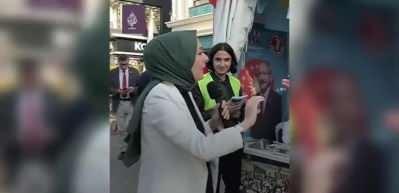 İYİ Partililer El Cezire'nin muhabirine saldırdı: Burası T&uuml;rkiye burada Arap&ccedil;a konuşamazsın