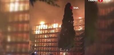 İzmir'de alevlere teslim olan l&uuml;ks sitedeki yangının sebebi belli oldu!
