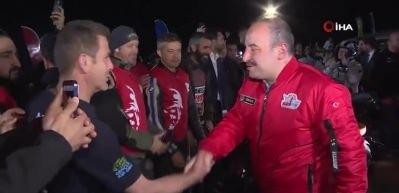 TOGG'dan drift şov! Dumandan g&ouml;z g&ouml;z&uuml; g&ouml;rmedi...
