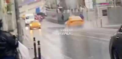 Depremzedenin telefonunu &ccedil;alan kapka&ccedil;&ccedil;ıyı, taksi şof&ouml;r&uuml; yakaladı!