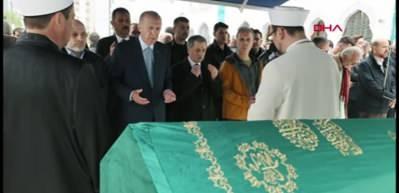 Cumhurbaşkanı Erdoğan Gazeteci Engin Ardı&ccedil;'ın cenaze t&ouml;renine katıldı