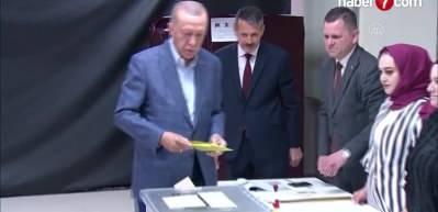 Cumhurbaşkanı Erdoğan ikinci tur &ouml;ncesinde farkı a&ccedil;tı...