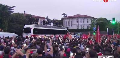Cumhurbaşkanı Erdoğan; "Şimdi &ouml;n&uuml;m&uuml;zde 2024 var. İstanbul'u kazanmaya hazır mısınız?"