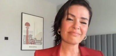 &Ouml;zlem G&uuml;rses CHP Genel Merkezi'nde tarihi yenilginin yaşandığı geceyi g&ouml;zyaşları i&ccedil;inde anlattı