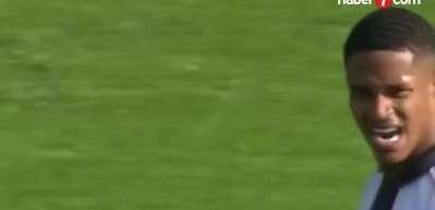 Fenerbah&ccedil;e'de devre arasında gelen Oosterwolde hayal kırıklığına neden oldu...