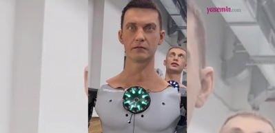 Rusya'da insana birebir benzeyen robot görenleri hayrete düşürdü! Mimikleri bile taklit eden...