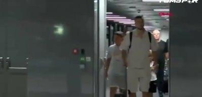 Beşiktaş'ın savunmasındaki başarılı isim ayrılmak istiyor! Yeni adresi İngiltere
