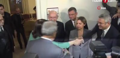 HDP yerel se&ccedil;imler &ouml;ncesi aday &ccedil;ıkarabilirim diyerek! 6'lı masaya sopa g&ouml;sterdi...