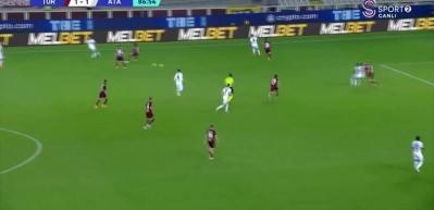 Kolombiyalı forvet Duvan Zapata,  Galatasaray'a &ouml;nerildi