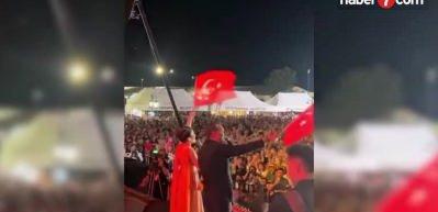 Se&ccedil;menlere hakaret eden Mosso ile şarkı s&ouml;yleyen Ak Partili o başkan &ouml;z&uuml;r diledi!