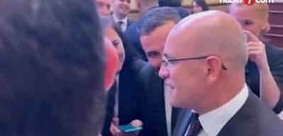 Cumhurbaşkanı Erdoğan imzaladı! Bakan Şimşek'in yardımcıları belli oldu