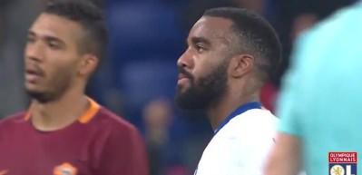 Galatasaray İcardi'nin alternatifi olarak d&uuml;ş&uuml;n&uuml;len Lacazette ile g&ouml;r&uuml;şmelere başladı!
