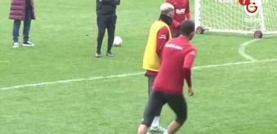 İcardi İstanbul'da kalacak mı? Menajerinden  a&ccedil;ıklama geldi...