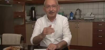 Kılı&ccedil;daroğlu'nun se&ccedil;im d&ouml;neminde kullandığı mutfak şovu &ccedil;abuk bitti! Soluğu milyonluk tatilde aldı