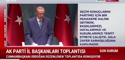 Cumhurbaşkanı Erdoğan'dan se&ccedil;menin mesajını İl il sandık sandık inceliyoruz! dedi