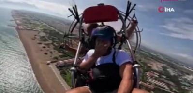 Havada bayılan paramotor pilotu y&uuml;rekleri ağıza getirdi!