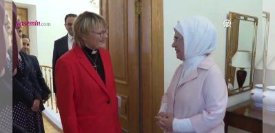 Emine Erdoğan İsve&ccedil; Başbakanı'nın eşi ile g&ouml;r&uuml;şt&uuml;! Erdoğan &uuml;z&uuml;nt&uuml;s&uuml;n&uuml; dile getirdi