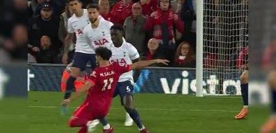 Galatasaray Tottenham'ın savunma oyuncusunu almaya &ccedil;ok yakın! Menajeri de doğruladı...