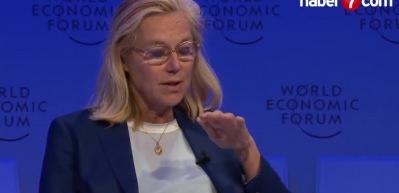 Pop&uuml;lizm ve İslamofobi karşıtı olan Sigrid Kaag, siyaseti bırakmak zorunda kaldı