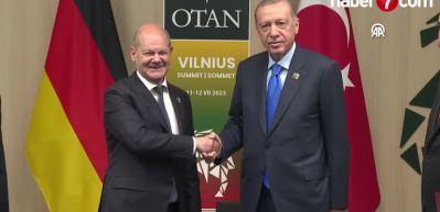 Alman basını, T&uuml;rkiye'yi &ouml;vd&uuml;!