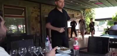 Kafalar ekibinden tepki toplayan hareket! &Ccedil;alışanını azarlayarak kovdu