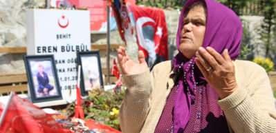 Annesi g&ouml;zyaşlarıyla anlattı... Şehit Eren B&uuml;lb&uuml;l ge&ccedil;en 6 yıla rağmen unutulmuyor
