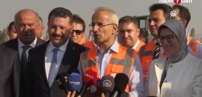 Ulaştırma ve Altyapı Bakanı Uraloğlu Balıkesir'de m&uuml;jdeyi verdi