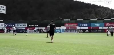 S&uuml;per Lig ekibinden Rachid Ghezzal'e olta!