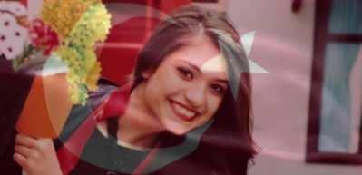 TRT ortak yapımı 'Ayb&uuml;ke; &Ouml;ğretmen Oldum Ben!'in setine şehidin ailesinden ziyaret