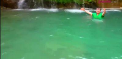 T&uuml;rk&uuml;c&uuml; Aydın Aydın'dan su sıkıntısına dikkat &ccedil;eken klip! G&ouml;zyaşlarını tutamadı