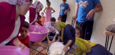 CZN Burak, Taha Duymaz'ın annesini ziyaret etti! 