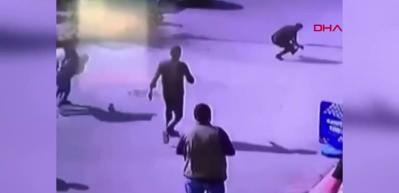 Pompalı t&uuml;fek ile dehşet sa&ccedil;tı! İşte t&uuml;yler &uuml;rperten cinayet anı...