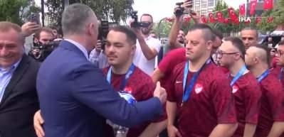 Down Sendromlu Futsal Milli Takımı'na coşkulu karşılama
