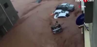 Fransız gazetesinin o Libya ile ilgili o karikat&uuml;r&uuml; tepki &ccedil;ekti...