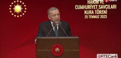 Başkan Erdoğan "Darbe Anayasası T&uuml;rkiye'nin &ouml;n&uuml;ndeki en b&uuml;y&uuml;k engeldir" dedi. İşte Yeni Anayasaya yeni kavramlar teklifi!