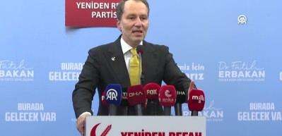 Yeniden Refah Partisi Genel Başkanı Erbakan basın toplantısı d&uuml;zenledi