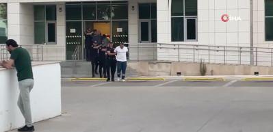 Adana emniyeti  su&ccedil; &ouml;rg&uuml;tlerine fırsat vermiyor! &lsquo;Şirinler&rsquo; operasyonunda &ccedil;ok sayıda kişi g&ouml;zaltına alındı...