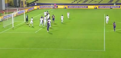 1. Lig'de top koşturan Caner Erkin'den jenerikik gol!