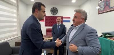 Hollanda&rsquo;da ırk&ccedil;ı PEGIDA hareketi liderinin yırttığı Kur&rsquo;an-ı Kerim teslim alındı