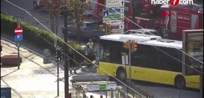 İstanbul Fındıklı'da tramvay ve İETT otob&uuml;s&uuml; kaza yaptı