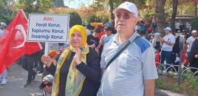 LGBT dayatmasına karşı aileler Sara&ccedil;hane'de buluştu!