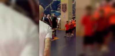 Minik taraftarların Icardi sevgisi g&uuml;l&uuml;msetti