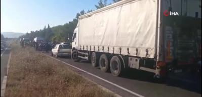 Muğla'da iki ara&ccedil; kafa kafaya &ccedil;arpıştı: 2 kişi &ouml;ld&uuml; 2 kişi de yaralandı